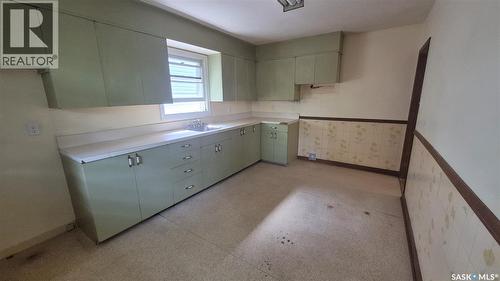 3916 Princess Drive, Regina, SK - Indoor Photo Showing Kitchen