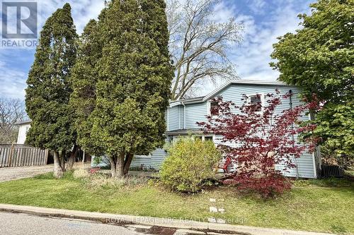 1 John Avenue, Brant, ON - Outdoor