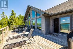 LARGE UPPER DECK - 