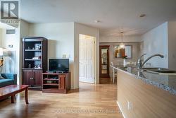 201 - 5940 YONGE STREET Toronto, ON M2M 4M6