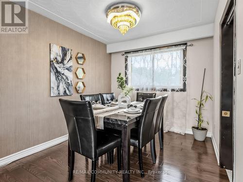 1397 Charles Drive, Burlington, ON - Indoor Photo Showing Dining Room