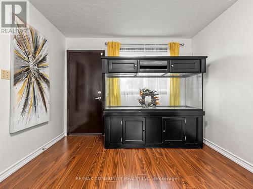 1397 Charles Drive, Burlington, ON - Indoor Photo Showing Other Room