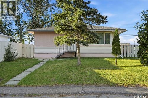 4904 Mckinley Avenue, Regina, SK - Outdoor