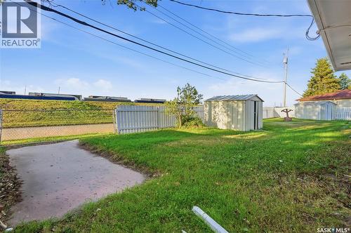 4904 Mckinley Avenue, Regina, SK - Outdoor
