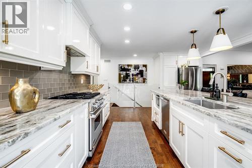 408 Pentilly, Tecumseh, ON - Indoor Photo Showing Kitchen With Upgraded Kitchen