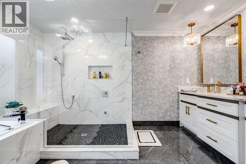 408 Pentilly, Tecumseh, ON - Indoor Photo Showing Bathroom