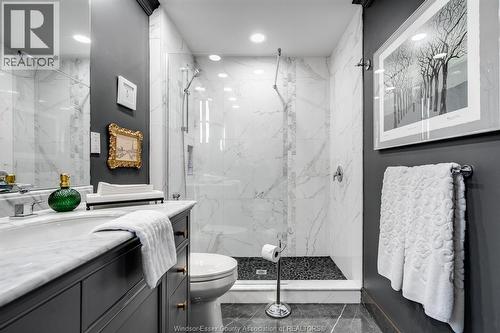 408 Pentilly, Tecumseh, ON - Indoor Photo Showing Bathroom