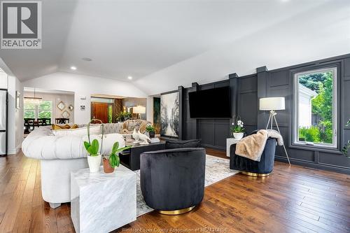 408 Pentilly, Tecumseh, ON - Indoor Photo Showing Living Room