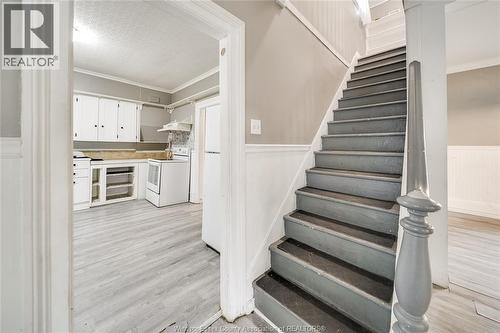 211 Cameron, Windsor, ON - Indoor Photo Showing Other Room