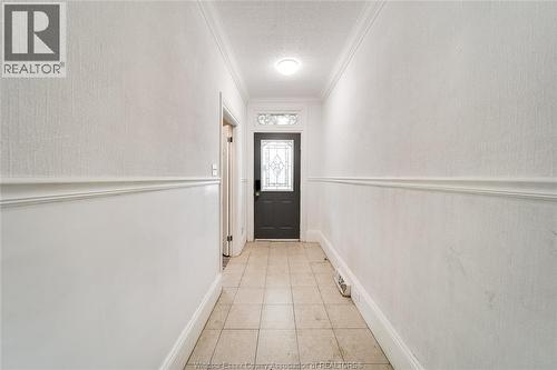 211 Cameron, Windsor, ON - Indoor Photo Showing Other Room