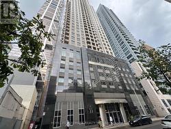 501 - 35 BALMUTO STREET Toronto, ON M4Y 0A3