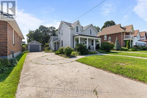 52 Parkside Drive E, Barrie, ON - Outdoor With Facade