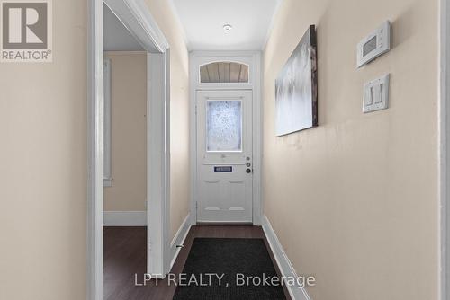 52 Parkside Drive E, Barrie, ON - Indoor Photo Showing Other Room
