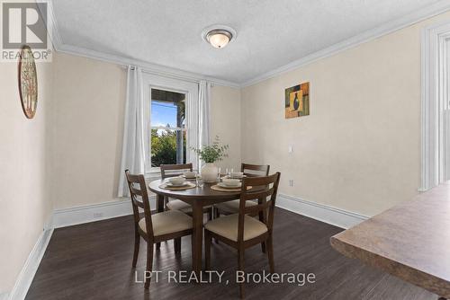 52 Parkside Drive E, Barrie, ON - Indoor Photo Showing Dining Room