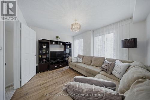 11 - 210 Manitoba Street, Toronto, ON - Indoor Photo Showing Living Room