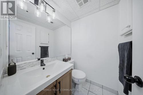 11 - 210 Manitoba Street, Toronto, ON - Indoor Photo Showing Bathroom
