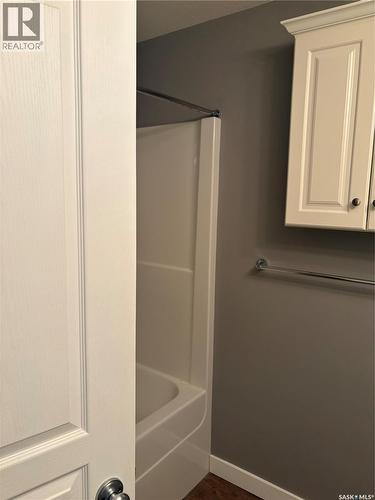 2034 St John Street, Regina, SK - Indoor Photo Showing Bathroom