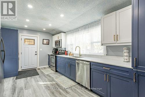 52 Princess Avenue, St. Thomas, ON - Indoor Photo Showing Kitchen