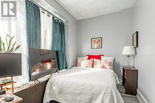52 Princess Avenue, St. Thomas, ON - Indoor Photo Showing Bedroom
