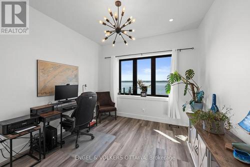 Office - 5 Shoreside Way, Augusta, ON - Indoor