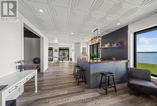 Bar area - 5 Shoreside Way, Augusta, ON - Indoor
