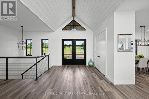 5 Shoreside Way, Augusta, ON - Indoor Photo Showing Other Room