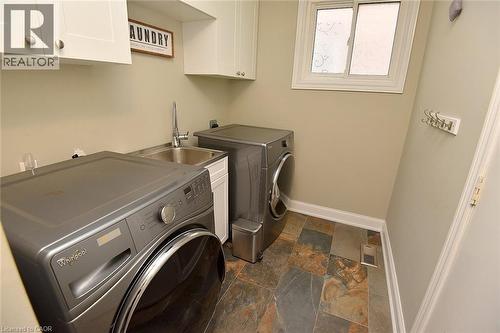 75 Josephine Drive, Hamilton, ON - Indoor Photo Showing Laundry Room