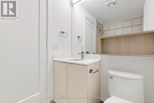 1839 - 135 Lower Sherbourne Street, Toronto, ON - Indoor Photo Showing Bathroom