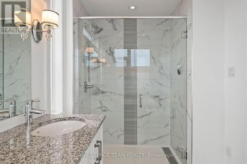 445 Edison Avenue, Ottawa, ON - Indoor Photo Showing Bathroom