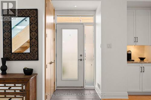445 Edison Avenue, Ottawa, ON - Indoor Photo Showing Other Room