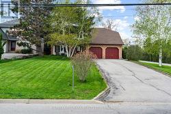 203 JONES ROAD Hamilton, ON L8E 5J4
