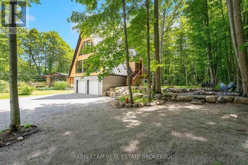 1490 Champlain Road, Tiny, ON - Outdoor