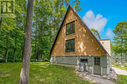 1490 Champlain Road, Tiny, ON - Outdoor
