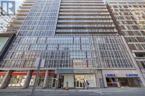 1804 - 324 Laurier Avenue W, Ottawa, ON - 