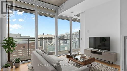 Virtually staged - 1804 - 324 Laurier Avenue W, Ottawa, ON - Indoor Photo Showing Living Room