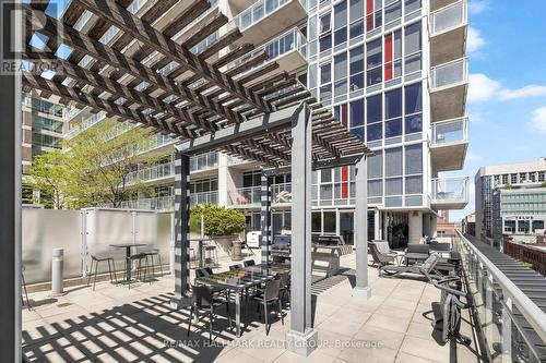 1804 - 324 Laurier Avenue W, Ottawa, ON - Outdoor