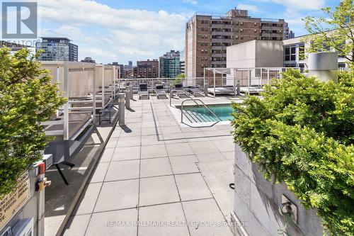 1804 - 324 Laurier Avenue W, Ottawa, ON - Outdoor With In Ground Pool