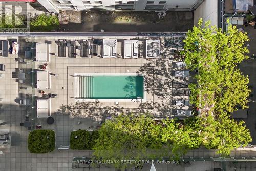 1804 - 324 Laurier Avenue W, Ottawa, ON - Outdoor