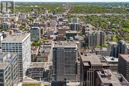 1804 - 324 Laurier Avenue W, Ottawa, ON - Outdoor With View