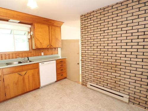 110 Maple Boulevard, Bible Hill, NS - Indoor Photo Showing Kitchen With Double Sink