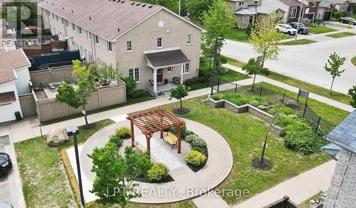 17 Silver Maple Crescent, Barrie, ON - Outdoor