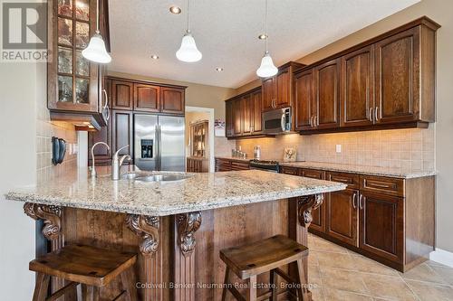 70 Bathgate Drive, Guelph (Kortright East), ON - Indoor Photo Showing Kitchen With Double Sink With Upgraded Kitchen