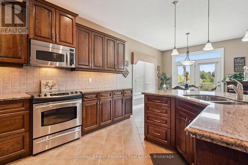70 Bathgate Drive, Guelph (Kortright East), ON - Indoor Photo Showing Kitchen With Double Sink With Upgraded Kitchen