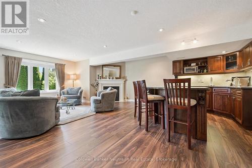 70 Bathgate Drive, Guelph (Kortright East), ON - Indoor