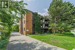 157 AHRENS Street W Unit# 4 Kitchener, ON N2H 4C8