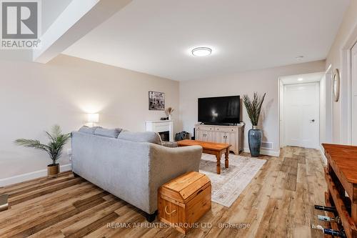 2391 Watson Crescent, Cornwall, ON - Indoor Photo Showing Living Room