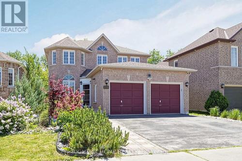 127 HUMBERLAND DRIVE  Richmond Hill, ON L4E 3Y7