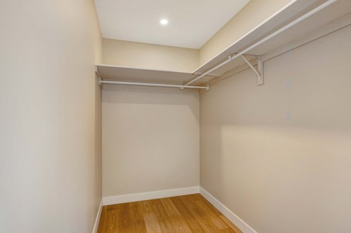 Penderie (Walk-in) - 44 Ch. Davidson, Chelsea, QC - Indoor With Storage