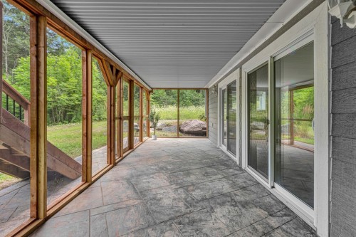 Solarium/Verrière - 44 Ch. Davidson, Chelsea, QC -  With Exterior
