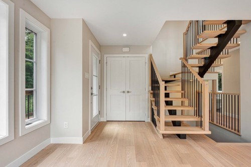 Hall d'entrée/Vestibule - 44 Ch. Davidson, Chelsea, QC - Indoor Photo Showing Other Room